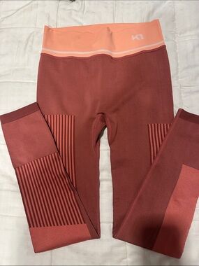 Kari Traa Peach Seamless Performance Leggings sports